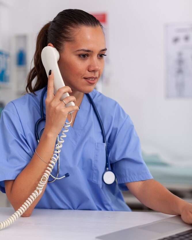 vet receptionist on call
